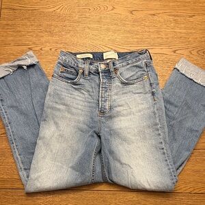 Universal Thread Highest Straight Ankle Jeans